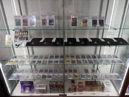秋葉原本店の売場