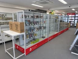 池袋店の店内